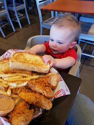 Raising Cane's Chicken Fingers