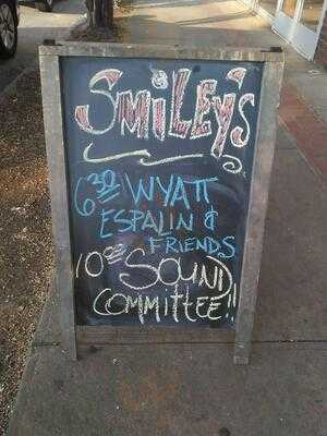 Smiley's Acoustic Cafe