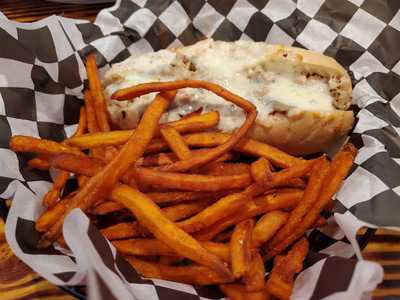 Dogwood Bar And Grill