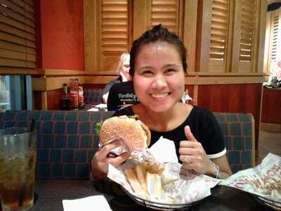 Red Robin Gourmet Burgers