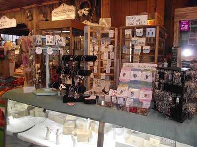 Yonder Farms Cider Hill & Bake Shoppe