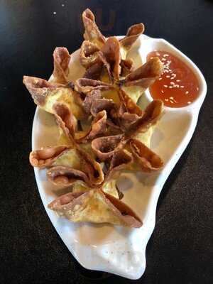 Pho & Sushi Vietnamese & Japanese Cuisine