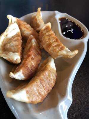 Pho & Sushi Vietnamese & Japanese Cuisine