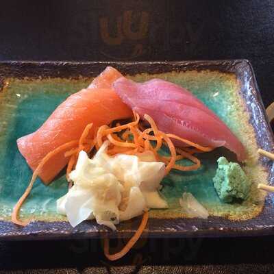 Pho & Sushi Vietnamese & Japanese Cuisine