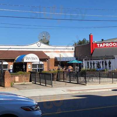 Devine's Restaurant & Sports Bar