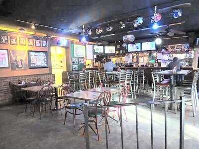 Devine's Restaurant & Sports Bar