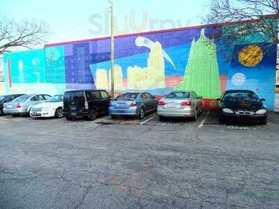 Devine's Restaurant & Sports Bar