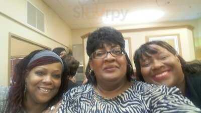 Golden Corral Buffett And Grill