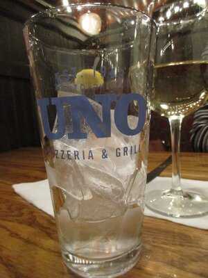 Uno Pizzeria & Grill