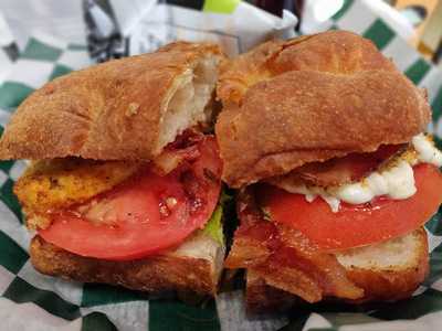 Spicy Green Gourmet Cafe & Catering