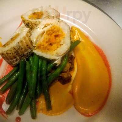 Pinto & Hobbs Tavern