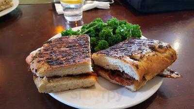 Taste Cafe & Fine Art