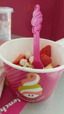 Menchie's Frozen Yogurt
