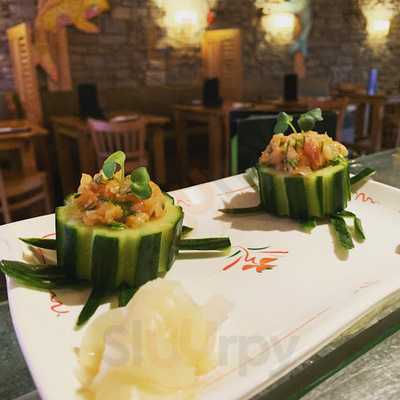 Happy Fish Sushi & Martini Bar