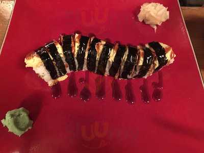 Happy Fish Sushi & Martini Bar