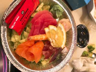 Happy Fish Sushi & Martini Bar