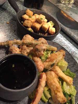 Happy Fish Sushi & Martini Bar