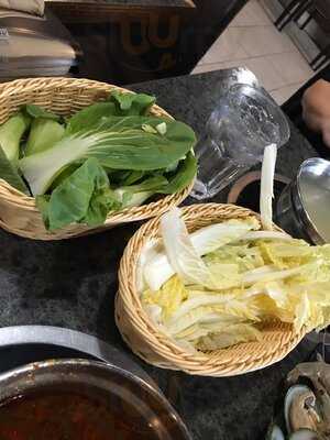 Aki Asian Hot Pot Restaurant