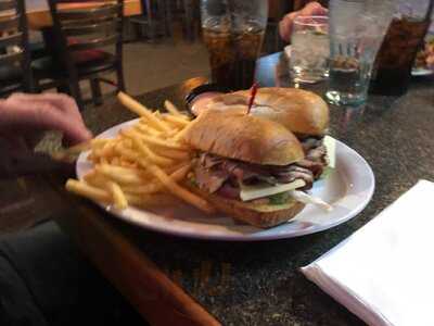 Fieldhouse Pizza & Pub