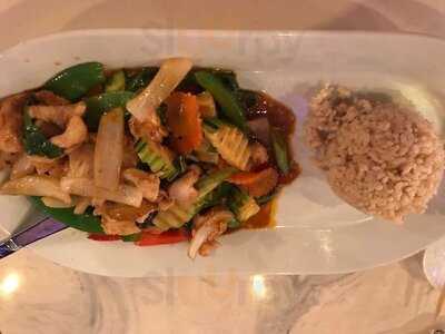 Rice & Spice Thai And Sushi Bistro