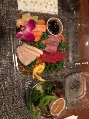 Rice & Spice Thai And Sushi Bistro