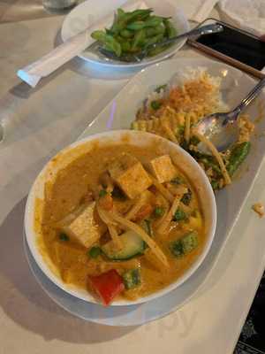 Rice & Spice Thai And Sushi Bistro