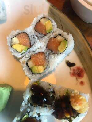 Wayo Sushi Bar & Grill