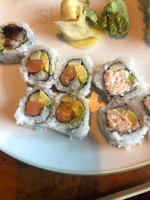 Wayo Sushi Bar & Grill