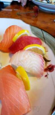 Wayo Sushi Bar & Grill