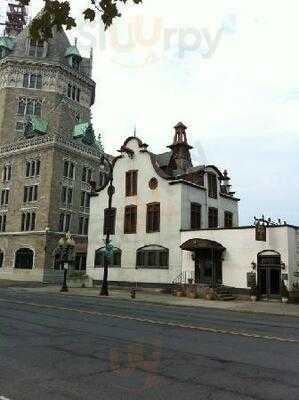 Hudson Harbor Steak And Seafood