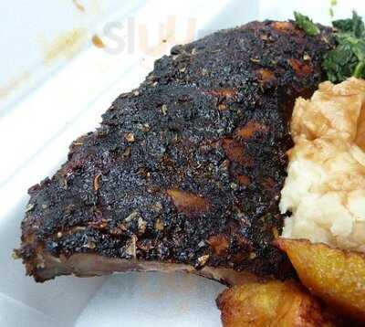 Mccray's Backyard Bar-b-q & Seafood