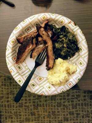 Mccray's Backyard Bar-b-q & Seafood