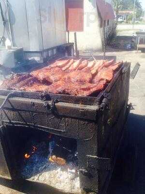 Mccray's Backyard Bar-b-q & Seafood