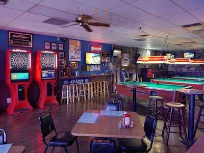 The Sports Bar & Grill