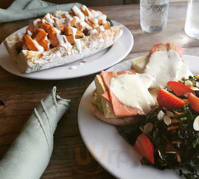 Two Mammas' Vegan Kitchen