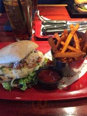 Red Robin Gourmet Burgers