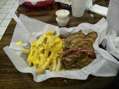 Pop's Neighborhood Grill