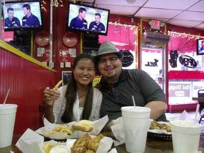 Pop's Neighborhood Grill