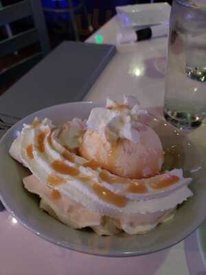 Confections Dessert Lounge