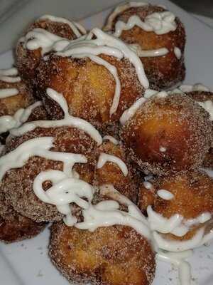 Confections Dessert Lounge