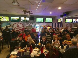 Wrigley Field Bar & Grill