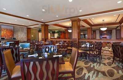 Mahogany's At The Crowne Plaza