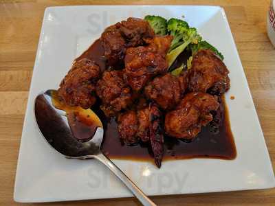 Chef Hueng Chinese Restaurant