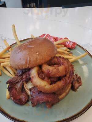 Table South Kitchen + Bar