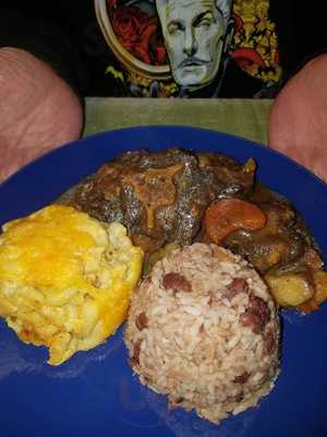 Red Hibiscus Caribbean Cuisine