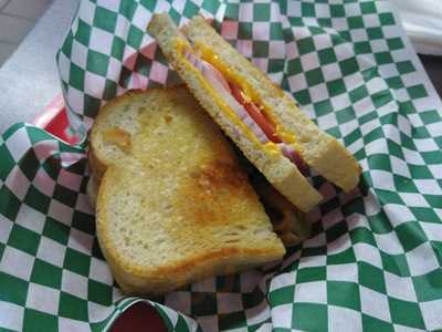 Ahn's Quarter Pound Burger