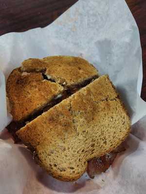 Ahn's Quarter Pound Burger