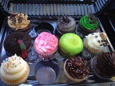 Miss Priss Cupcakes And Such