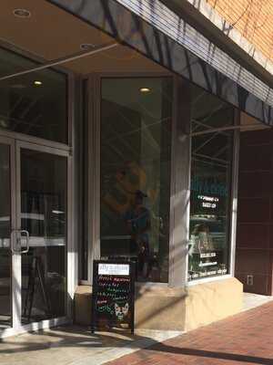 Ally & Eloise Bakeshop