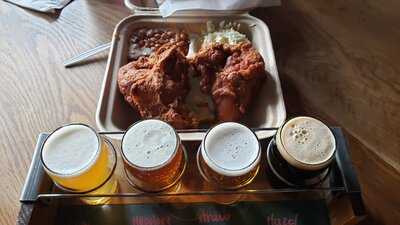 Gus's World Famous Fried Chicken